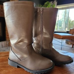 Gap kids taupe boots